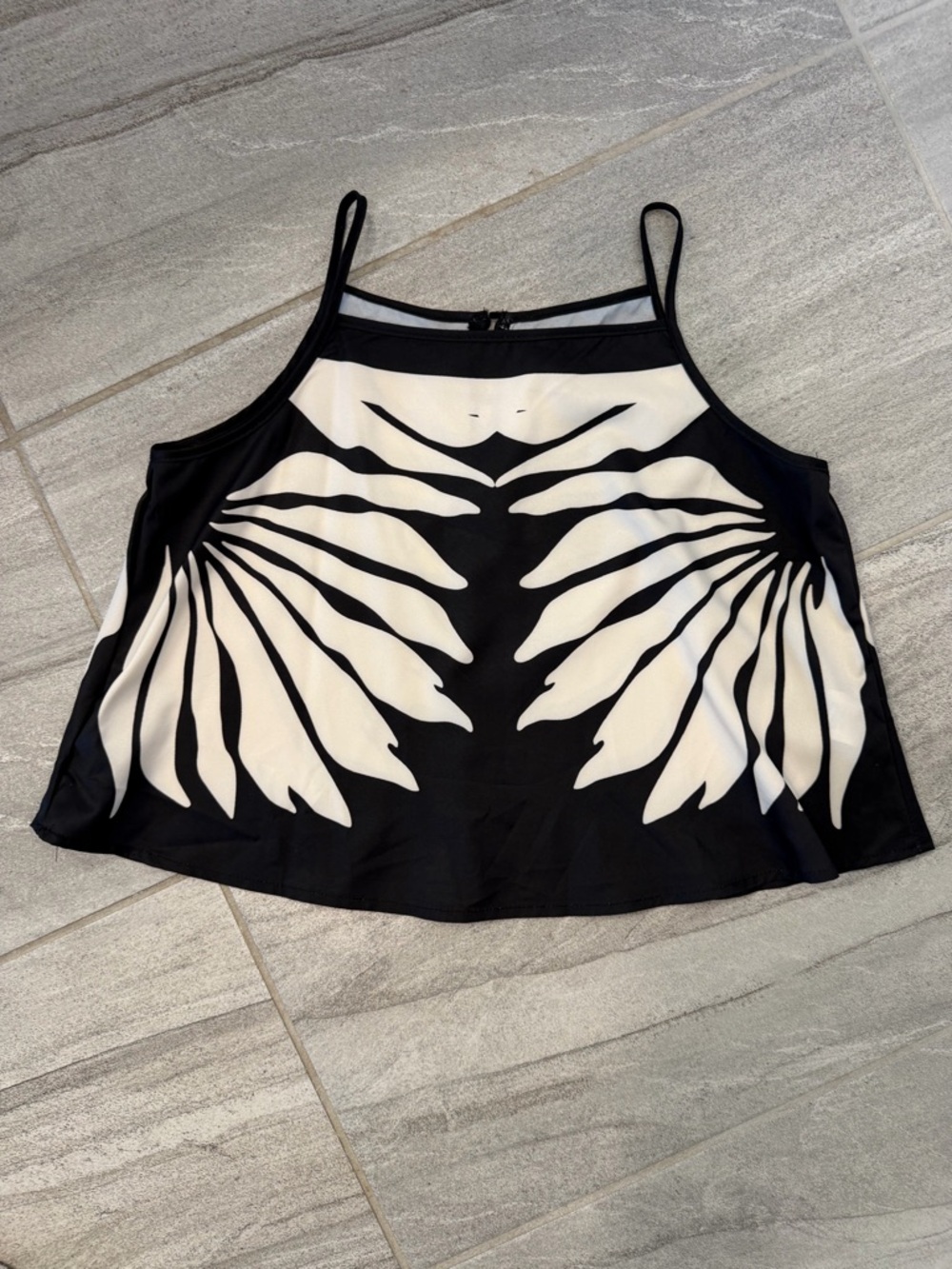 Black & White Floral Print Two-Piece Set- XS - Picture 7 of 8